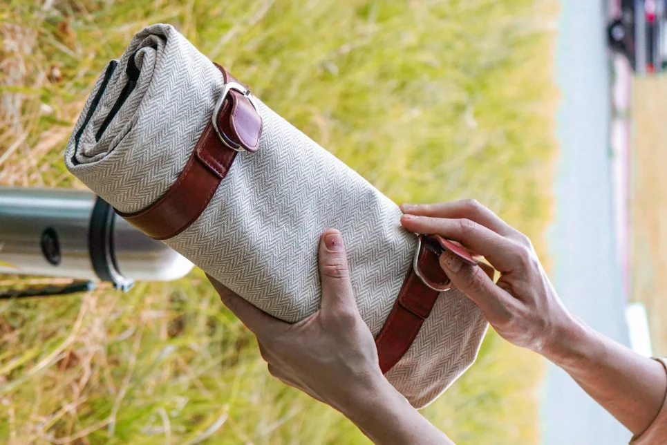 beach picnic blanket